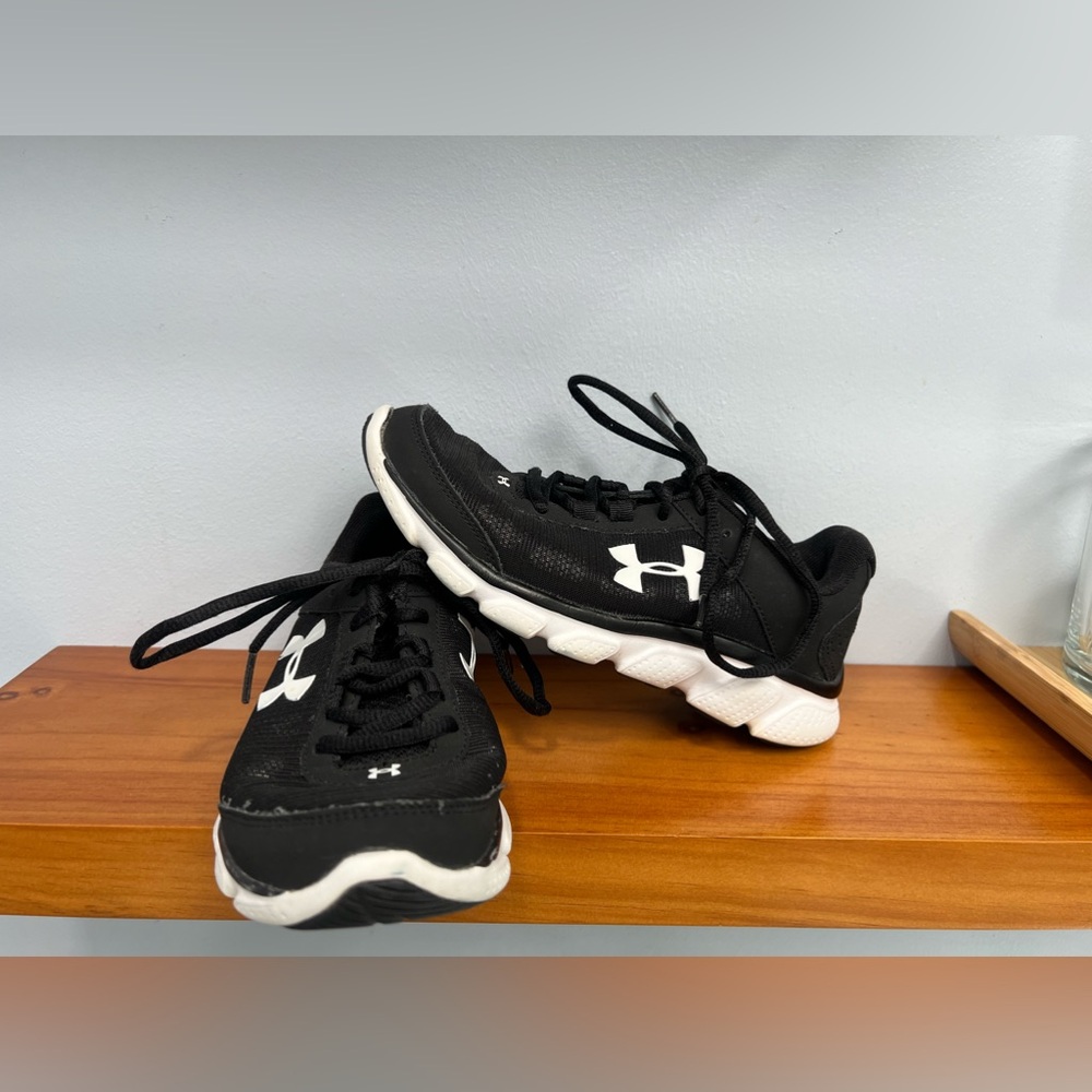 Under Armour Charged Assert Athletic Sneakers Wom… - image 5
